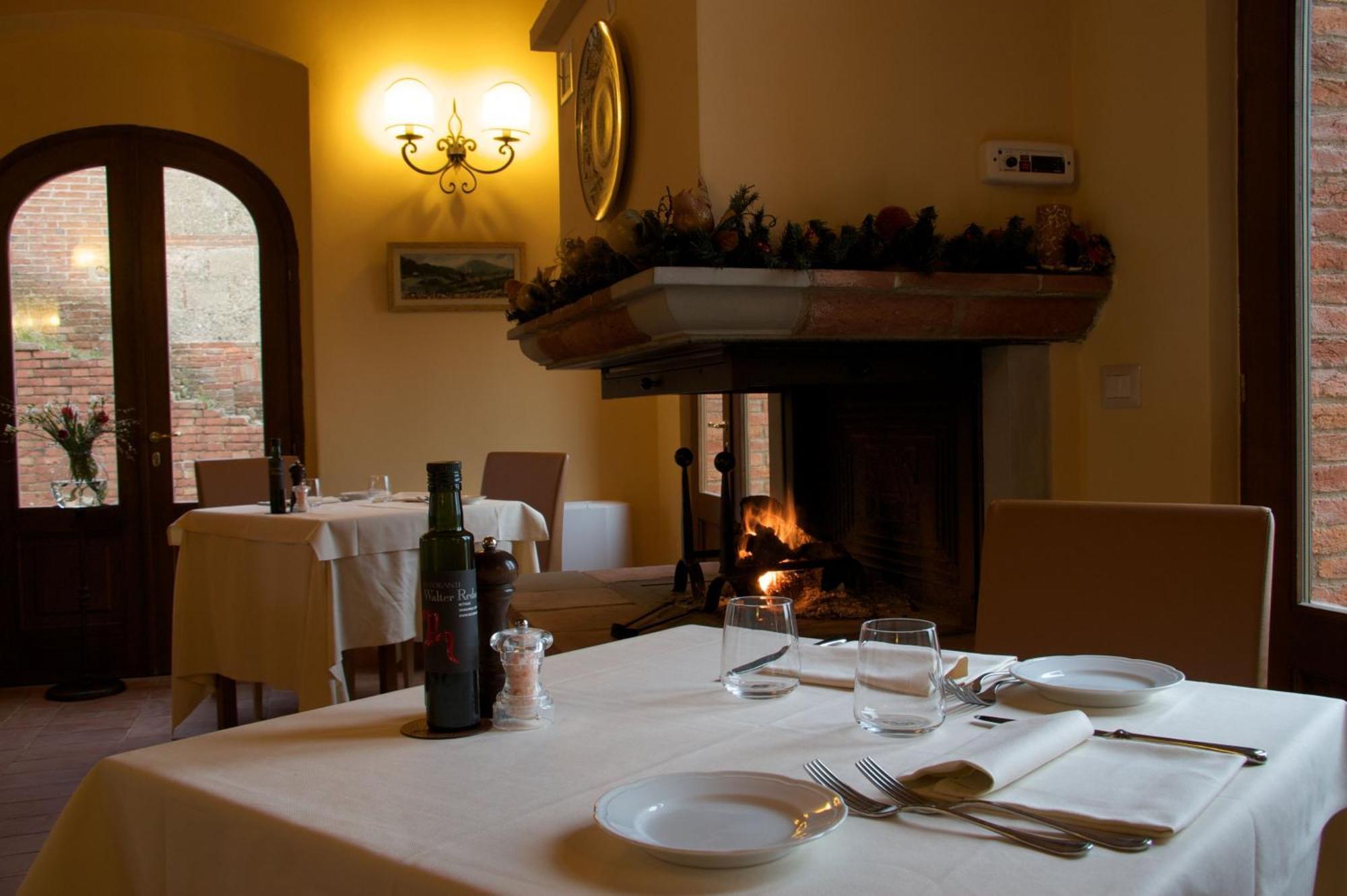 Relais La Leopoldina Hotel Bettolle Bagian luar foto