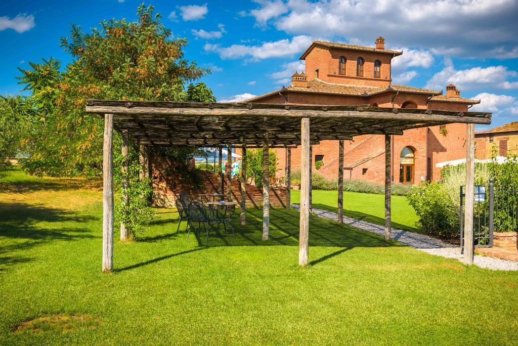 Relais La Leopoldina Hotel Bettolle Bagian luar foto