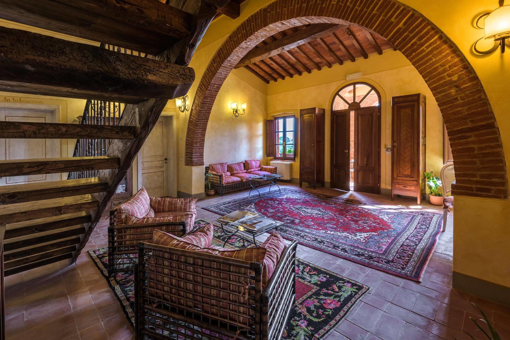 Relais La Leopoldina Hotel Bettolle Bagian luar foto