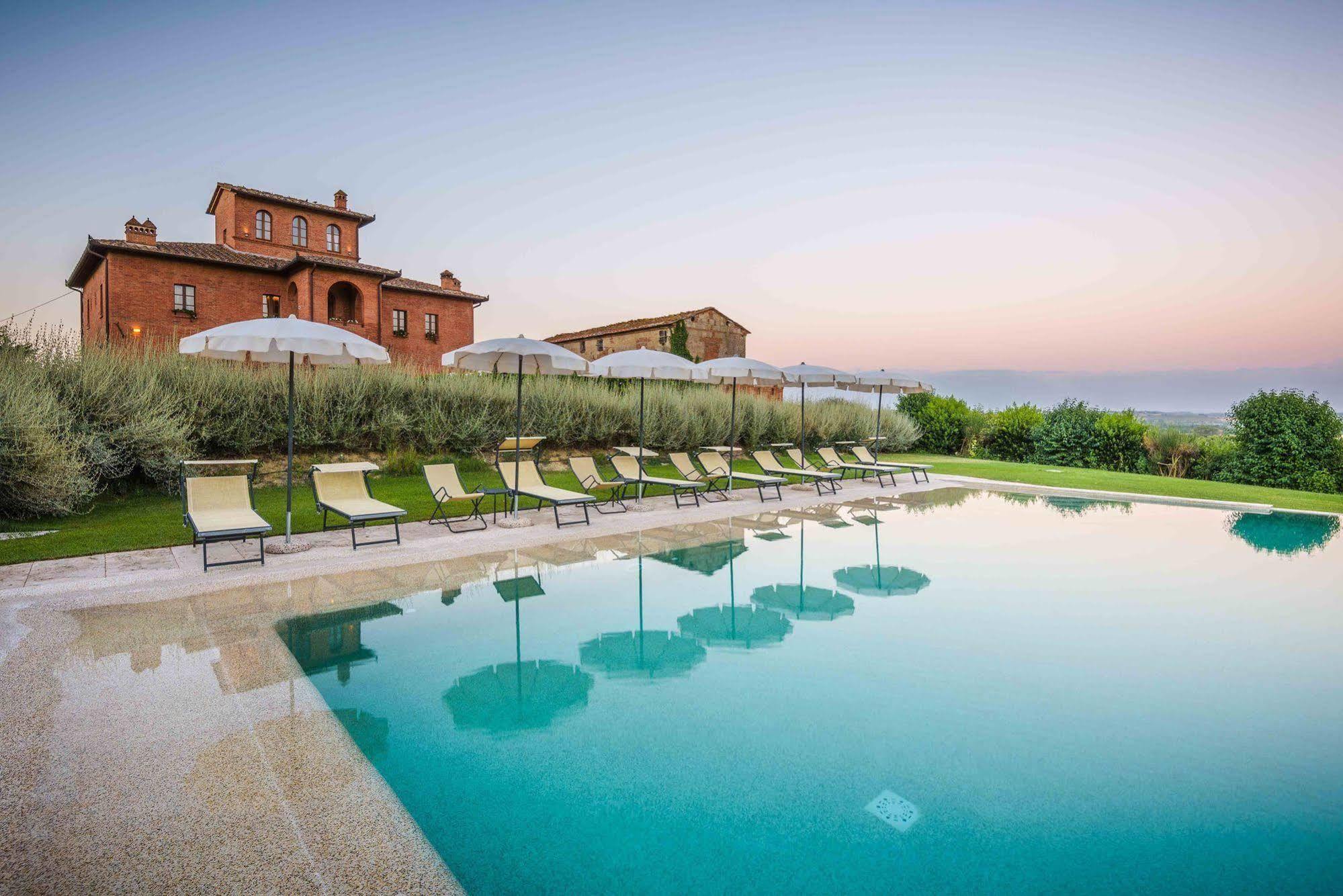 Relais La Leopoldina Hotel Bettolle Bagian luar foto